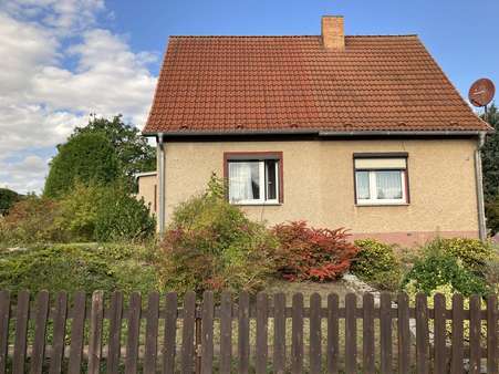 Front / linke Hälfte - Doppelhaushälfte in 17109 Demmin mit 75m² kaufen