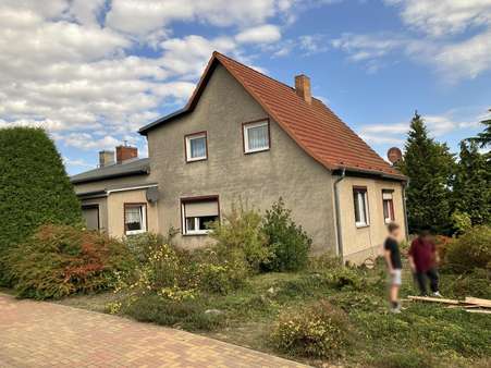 Giebel mit Anbau - Doppelhaushälfte in 17109 Demmin mit 75m² kaufen