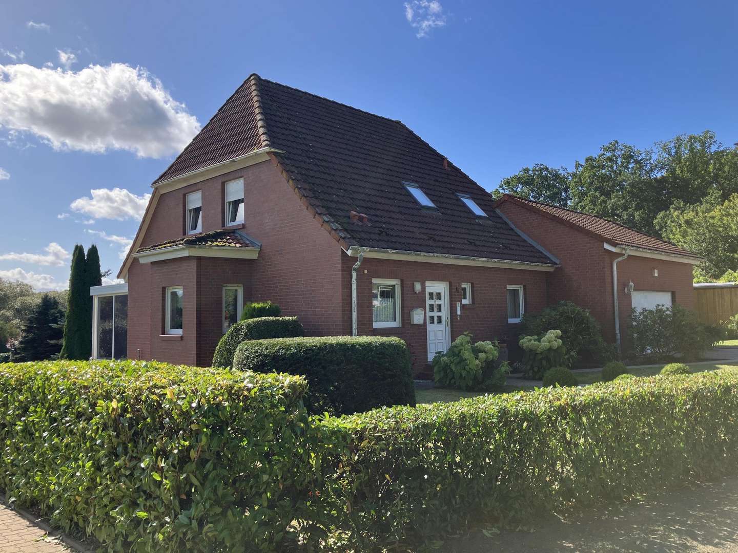 Front mit Giebel Front mit Giebel - Einfamilienhaus in 17109 Demmin mit 142m² kaufen