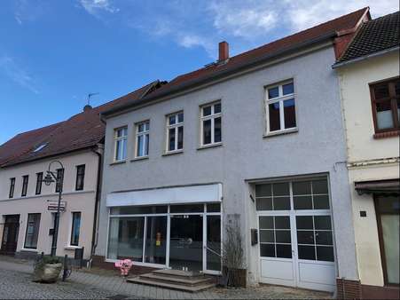 Straßenansicht - Mehrfamilienhaus in 17153 Stavenhagen mit 141m² kaufen