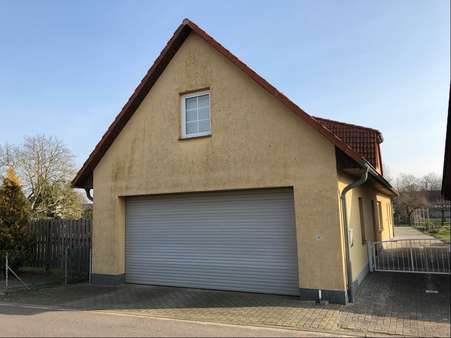 Haus 2 Doppelgarage im EG - Zweifamilienhaus in 17111 Meesiger mit 200m² kaufen