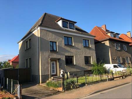 Zweifamilienhaus in 17139 Malchin mit 200m² kaufen