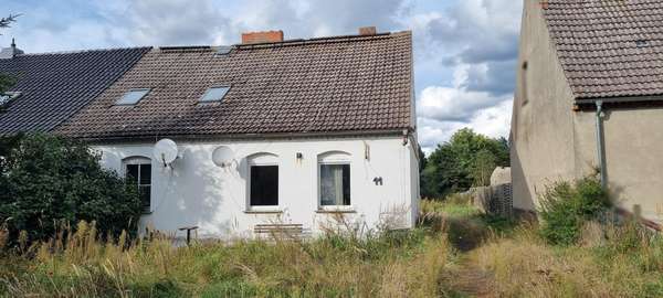 Straßenansicht - Zweifamilienhaus in 17309 Pasewalk mit 169m² kaufen