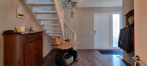 Großzügige Diele - Einfamilienhaus in 17373 Ueckermünde mit 131m² kaufen