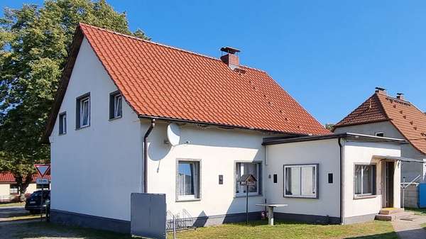 Hausansicht Hausansicht - Landhaus in 17375 Leopoldshagen mit 160m² kaufen