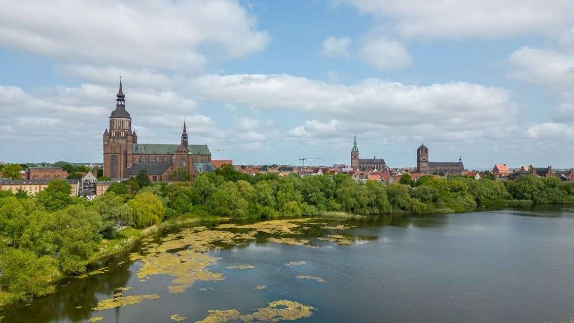 Ausblick - Dachgeschosswohnung in 18439 Stralsund mit 77m² kaufen