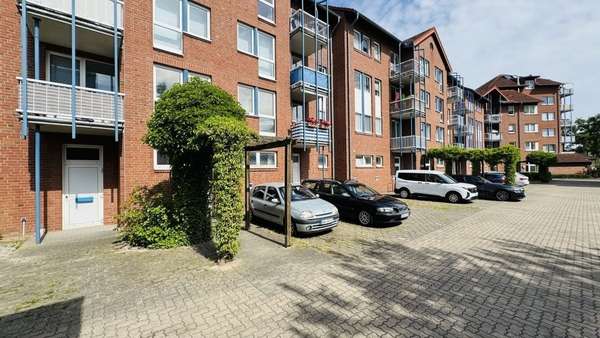 Hausansicht Hausansicht - Etagenwohnung in 18609 Ostseebad Binz mit 54m² kaufen
