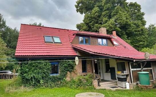 Hausansicht hinten - Einfamilienhaus in 18519 Sundhagen mit 140m² kaufen