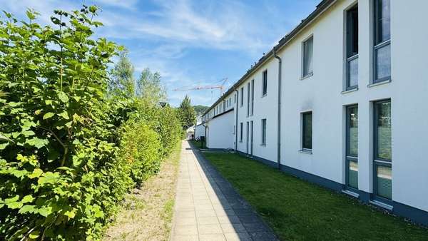 Hausansicht Hausansicht - Erdgeschosswohnung in 18609 Ostseebad Binz mit 84m² kaufen