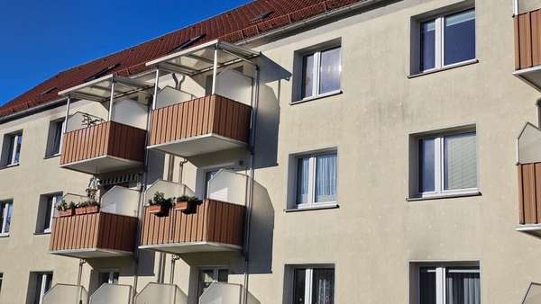 hofseitige Ansicht - Etagenwohnung in 18439 Stralsund mit 59m² kaufen