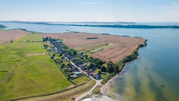 Luftaufnahme Luftaufnahme - Doppelhaushälfte in 18586 Lancken-Granitz mit 46m² kaufen