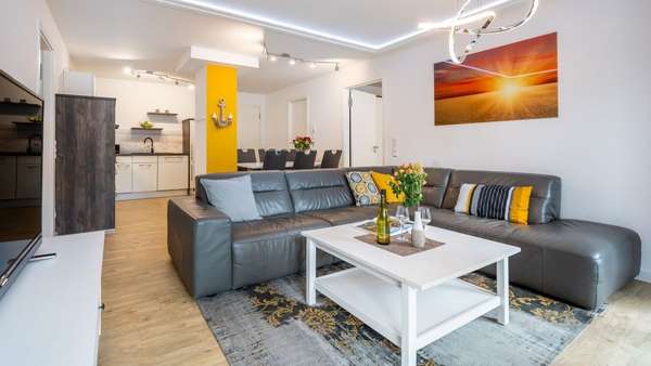 Wohnzimmer - Erdgeschosswohnung in 18609 Ostseebad Binz mit 102m² kaufen