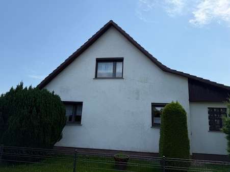 Giebel Giebel - Zweifamilienhaus in 17498 Dargelin mit 212m² kaufen