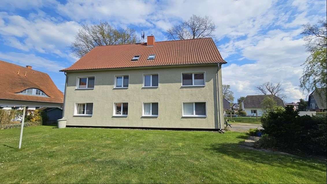 Hausansicht - Erdgeschosswohnung in 18374 Zingst mit 60m² kaufen