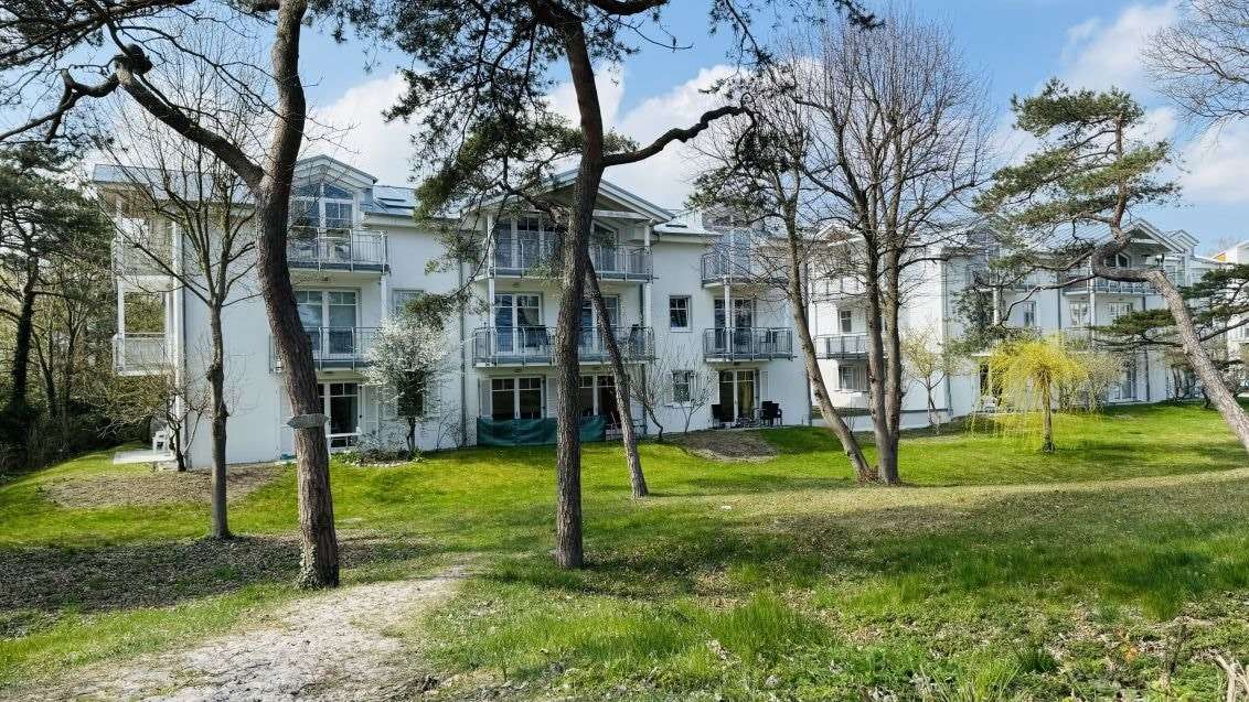 Hausansicht vom Garten - Appartement in 18556 Breege mit 57m² kaufen