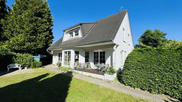 Hausansicht Hausansicht - Einfamilienhaus in 18609 Ostseebad Binz mit 162m² kaufen
