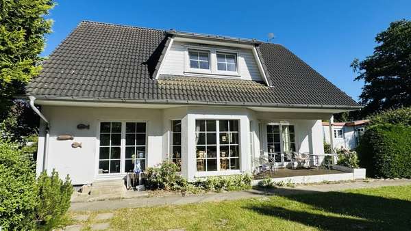 Hausansicht Hausansicht - Einfamilienhaus in 18609 Ostseebad Binz mit 162m² kaufen