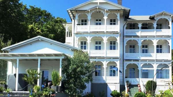 Hausansicht Hausansicht - Penthouse-Wohnung in 18546 Sassnitz mit 148m² kaufen