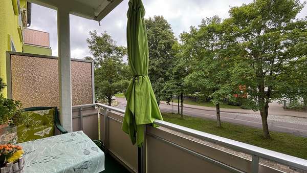 Aussicht vom Balkon Aussicht vom Balkon - Etagenwohnung in 18356 Barth mit 54m² kaufen