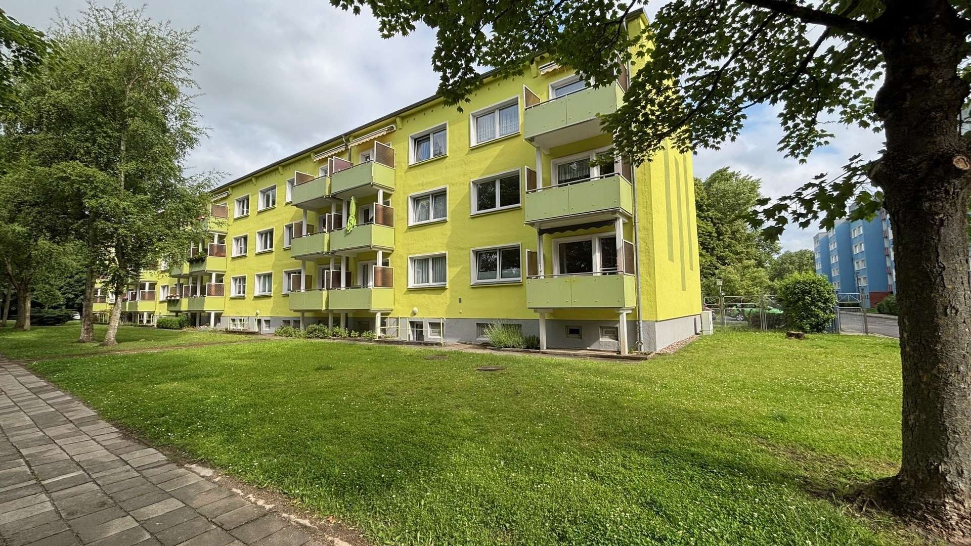 Hausansicht Hausansicht - Etagenwohnung in 18356 Barth mit 54m² kaufen