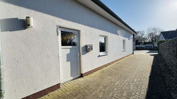 Hausansicht - Einfamilienhaus in 18528 Bergen mit 175m² kaufen