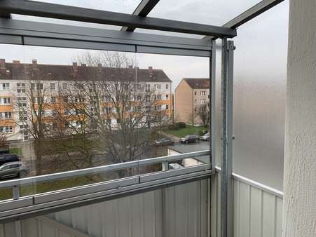Balkon - Etagenwohnung in 18311 Ribnitz-Damgarten mit 59m² mieten