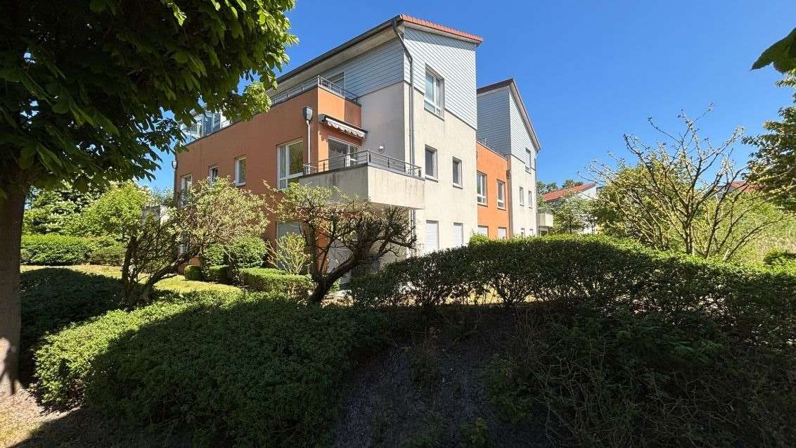 Hausansicht - Etagenwohnung in 18374 Zingst mit 61m² kaufen