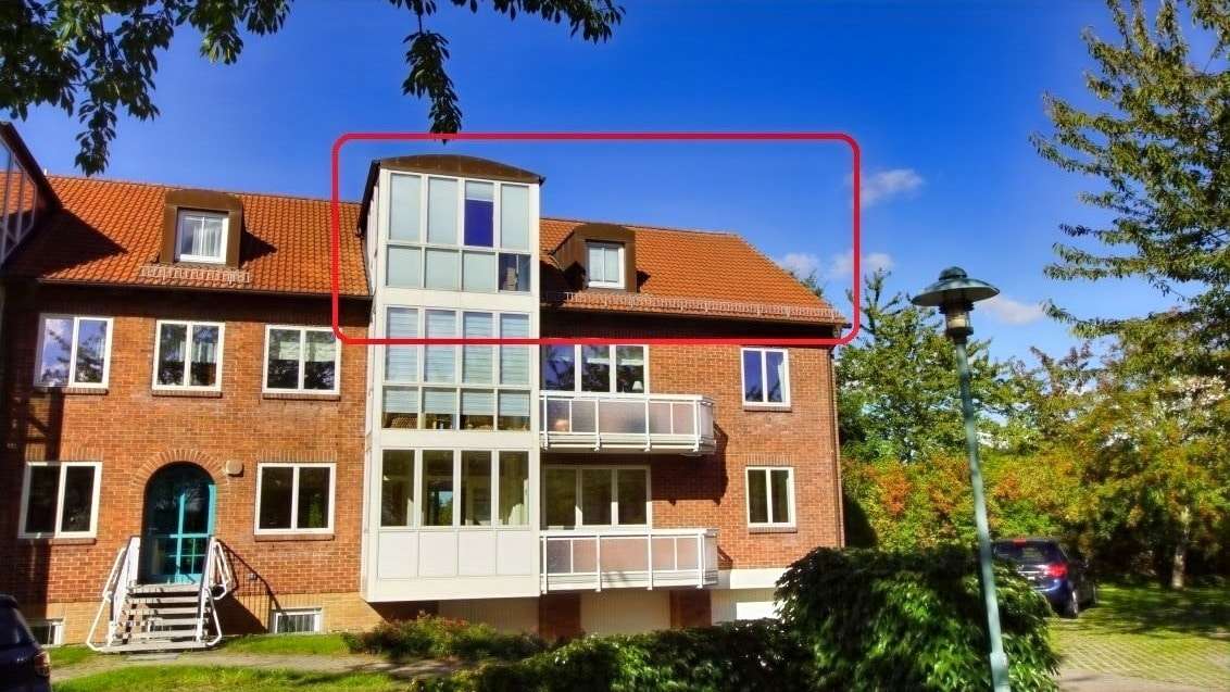 Außenansicht - Dachgeschosswohnung in 18439 Stralsund mit 85m² mieten
