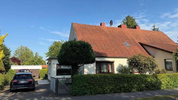 Ansicht Strasse1 - Doppelhaushälfte in 17495 Züssow mit 95m² kaufen