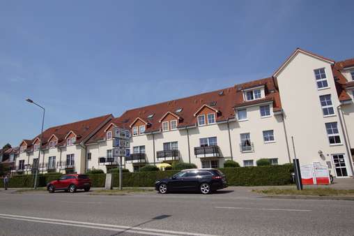 Ansicht Straße - Etagenwohnung in 17489 Greifswald mit 28m² kaufen