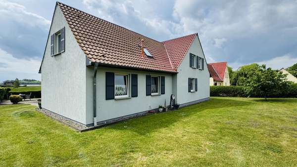 Hausansicht Hausansicht - Einfamilienhaus in 18586 Mönchgut mit 152m² kaufen