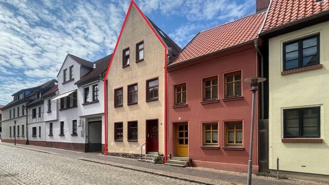 Hausansicht 1 - Mehrfamilienhaus in 18356 Barth mit 151m² kaufen
