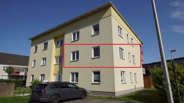 Top-Lage mit Balkon, Stellplatz, Aufzug