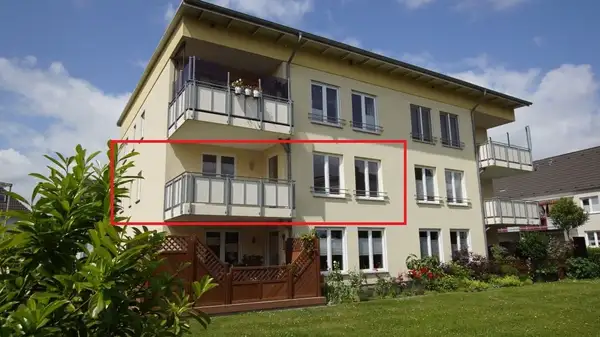 Top-Lage mit Balkon, Stellplatz, Aufzug