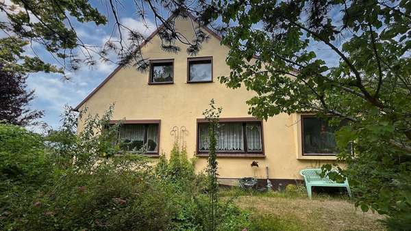 Außenansicht Giebelseite Außenansicht Giebelseite - Einfamilienhaus in 17392 Boldekow mit 142m² kaufen
