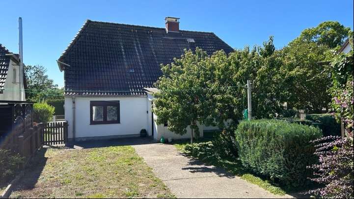 Hausansicht Hausansicht - Einfamilienhaus in 18317 Saal mit 100m² kaufen