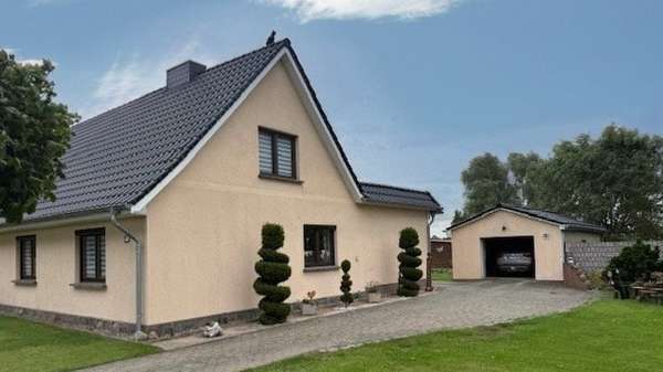 Giebel Giebel - Einfamilienhaus in 18516 Süderholz mit 164m² kaufen