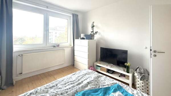 Schlafzimmer - Etagenwohnung in 17489 Greifswald mit 43m² kaufen