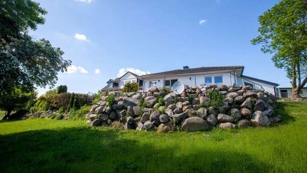 Bungalow - Herrenhaus in 18581 Putbus mit 369m² kaufen