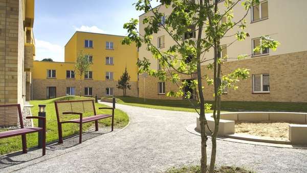 Außenanlagen - Erdgeschosswohnung in 17489 Greifswald mit 77m² mieten