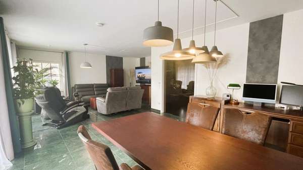 Wohn-/Esszimmer WoHa - Einfamilienhaus in 18375 Born mit 263m² kaufen