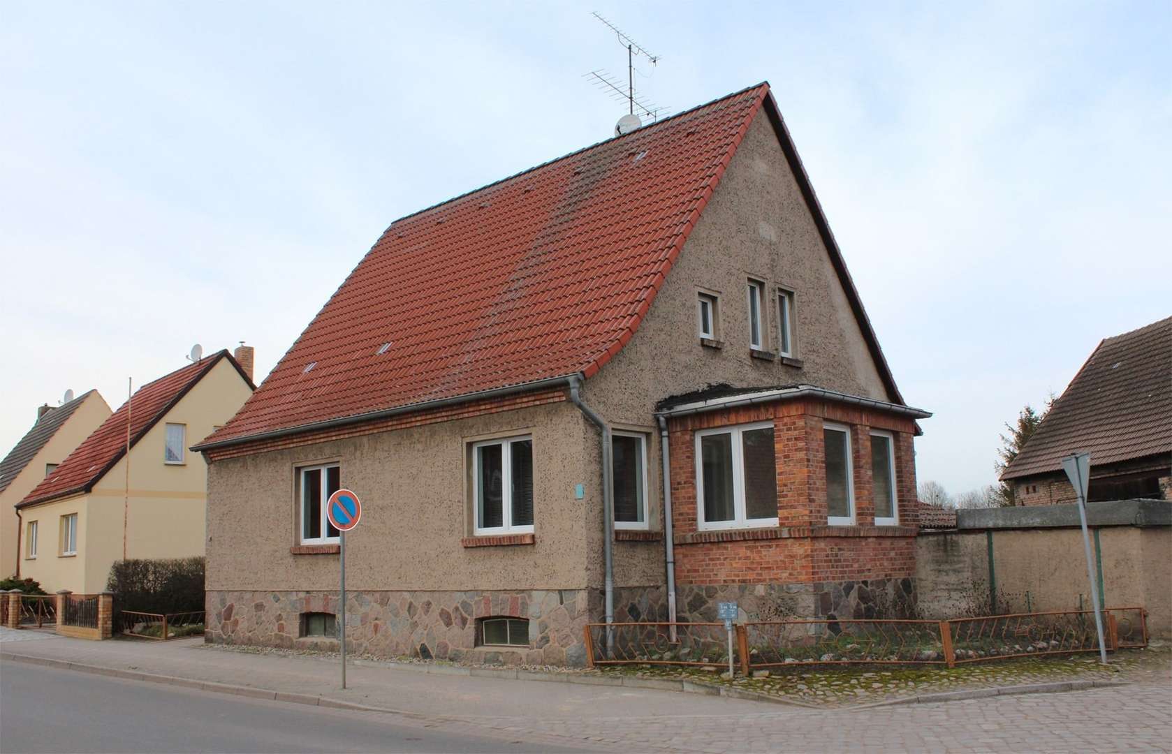 null - Zwangsversteigerung Einfamilienhaus in 17235 Neustrelitz mit 178m² kaufen