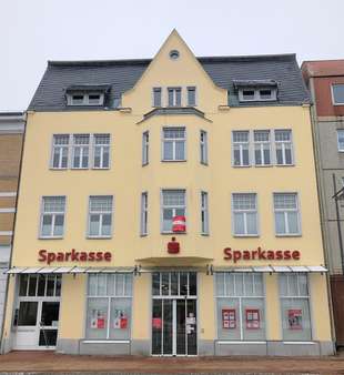 Etagenwohnung in 17098 Friedland mit 61m² mieten