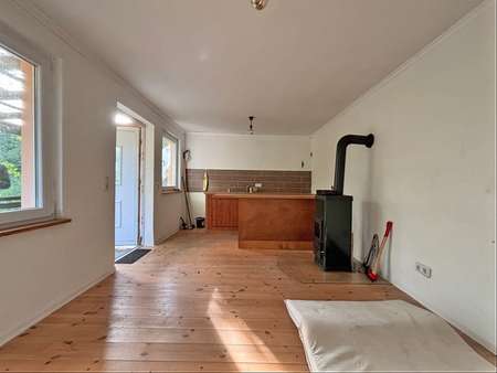 Wohnbereich mit Kaminofen ... - Ferienhaus in 17094 Groß Nemerow mit 40m² kaufen