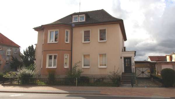 Titel - Mehrfamilienhaus in 17098 Friedland mit 218m² kaufen