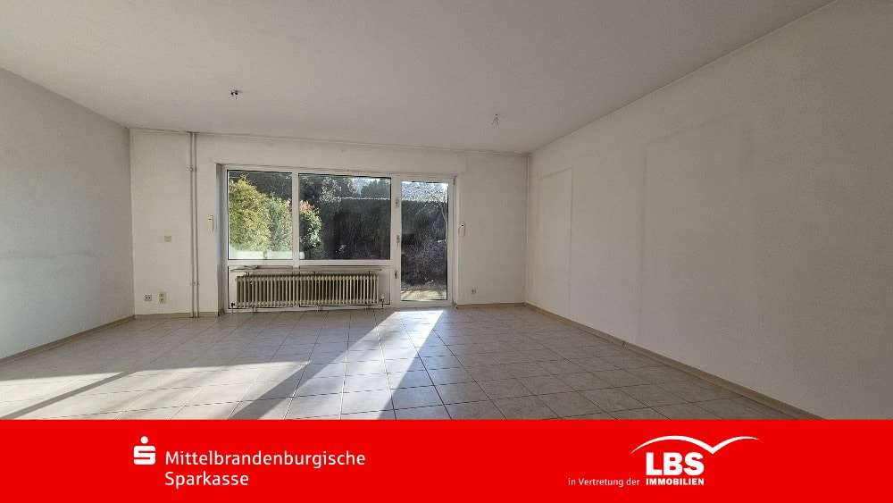 Wohnzimmer - Reihenendhaus in 13469 Berlin mit 146m² kaufen