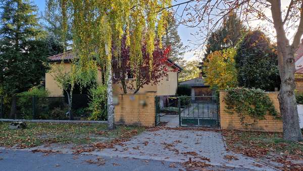 Straßenansicht - Einfamilienhaus in 14513 Teltow mit 80m² kaufen