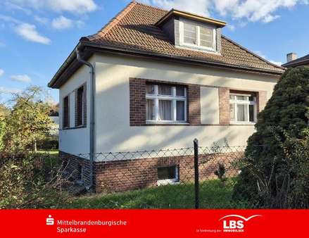 Straßenansicht Straßenansicht - Einfamilienhaus in 16556 Hohen Neuendorf mit 90m² kaufen