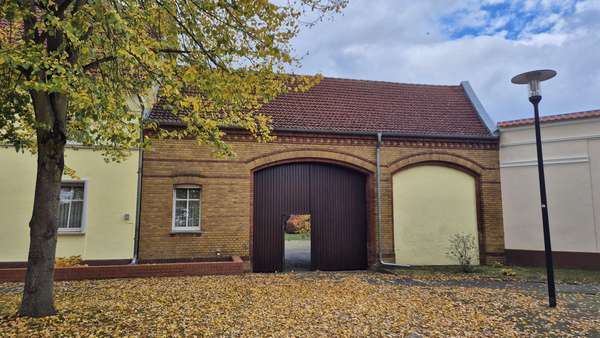 Ansicht Torhaus - Bauernhaus in 14947 Nuthe-Urstromtal mit 184m² kaufen