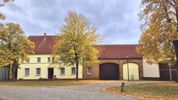 Gesamtansicht - Bauernhaus in 14947 Nuthe-Urstromtal mit 184m² kaufen